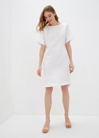 Белое кэжуал платье с открытой спиной Silence однотонное