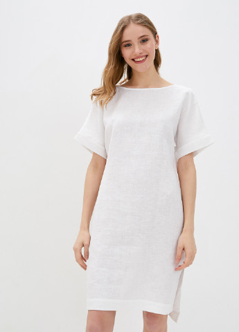 Белое кэжуал платье с открытой спиной Silence однотонное