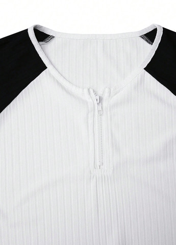 Чорно-білий літній костюм (футболка, шорти) з шортами SHEIN