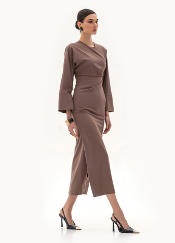 Кофейное кэжуал платье силуэтная BGL однотонное