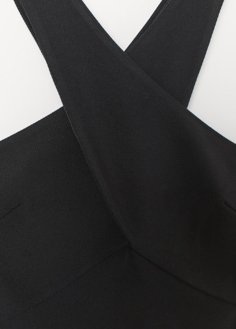 Черное платье H&M однотонное