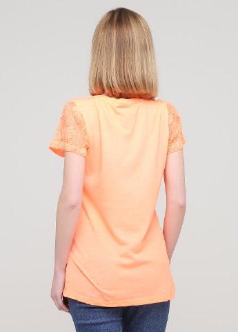 Оранжевая летняя футболка Soccx