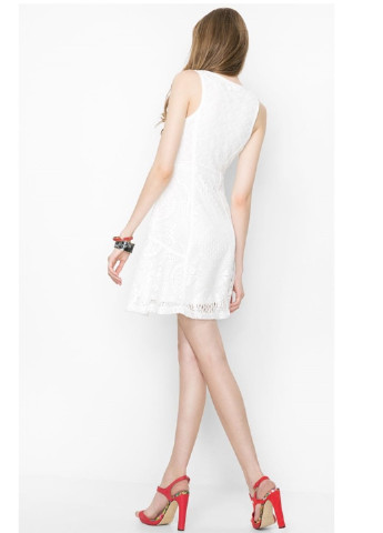 Білий кежуал плаття, сукня кльош Desigual однотонна