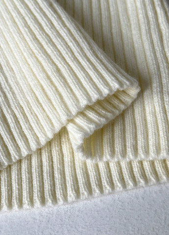 Кремовий демісезонний пуловер пуловер SHEIN