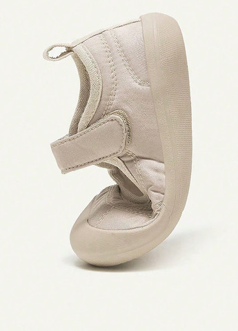 Светло-бежевые туфли на липучке SHEIN