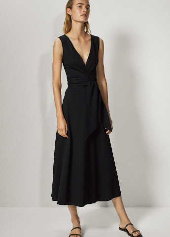 Черное кэжуал платье клеш, на запах Massimo Dutti однотонное
