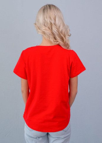 Красная всесезон футболка женская Наталюкс 41-2322