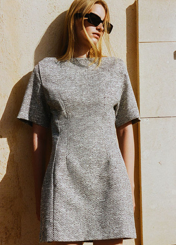 Серое кэжуал платье H&M меланжевое