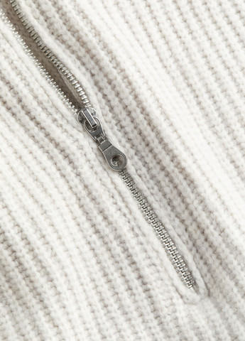 Світло-сірий зимовий светр H&M