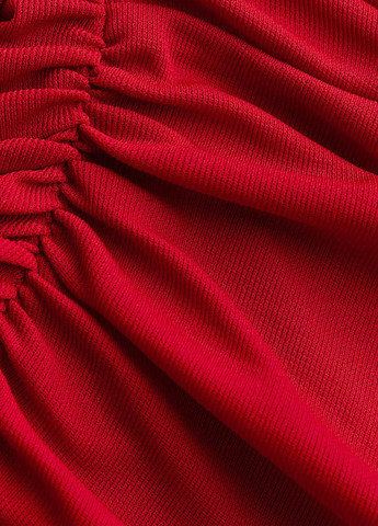 Красное кэжуал платье силуэтная H&M однотонное