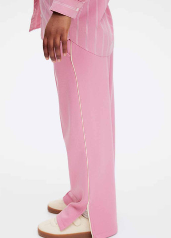 Розовые кэжуал демисезонные прямые брюки H&M