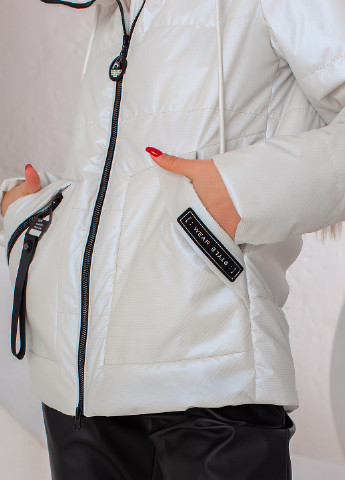 Белая демисезонная женская демисезонная куртка белая 84922 Visdeer