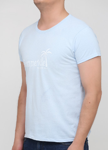 Светло-голубая летняя футболка Gildan