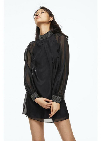 Черное коктейльное, кэжуал платье H&M однотонное