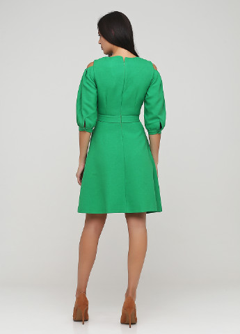 Зеленое кэжуал платье с открытыми плечами Ciolla однотонное