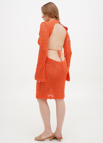 Оранжевое кэжуал платье с открытой спиной Boohoo однотонное