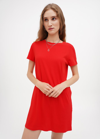Красное кэжуал платье платье-футболка Terranova однотонное
