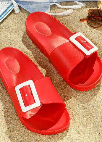 Красные пляжные женские шлепанцы English Home с пряжкой