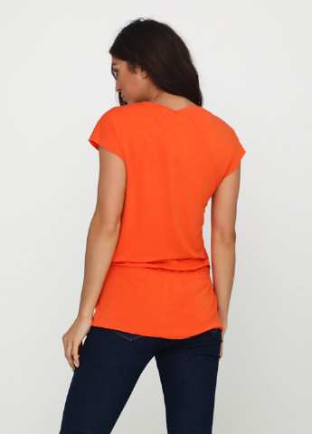 Оранжевая летняя футболка Gaiam
