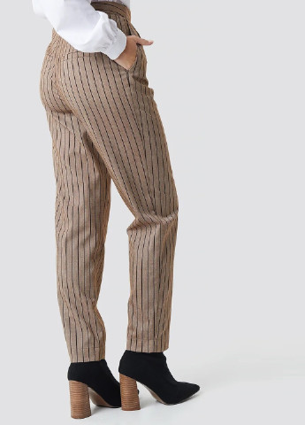 Бежевые кэжуал демисезонные зауженные брюки NA-KD