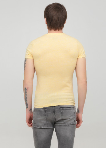 Светло-желтая футболка LFT