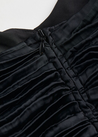 Чёрная блуза на запах H&M