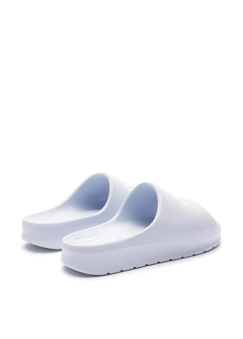 Светло-голубые шлепанцы Lacoste с логотипом