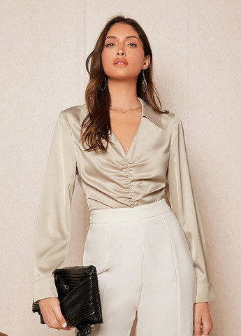 Бежева блуза SHEIN