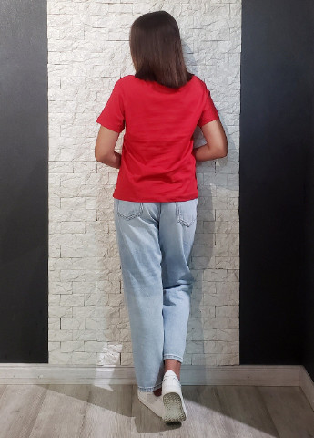 Красная летняя футболка с коротким рукавом di classe