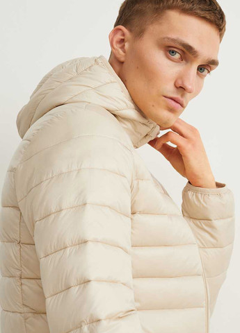 Бежевая демисезонная куртка C&A