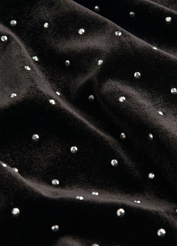 Черное кэжуал, коктейльное платье футляр H&M однотонное