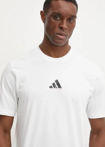 Біла футболка adidas