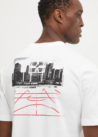 Біла футболка adidas