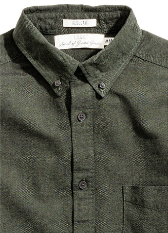 Темно-зеленая кэжуал рубашка однотонная H&M с длинным рукавом