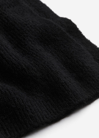 Черное кэжуал платье платье-свитер H&M однотонное