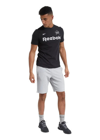 Черная футболка Reebok