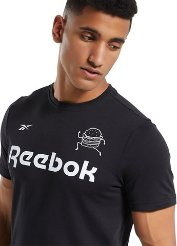 Черная футболка Reebok