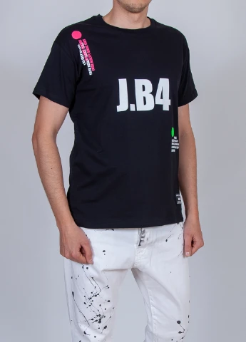 Чорна футболка J.B4 (Just Before)