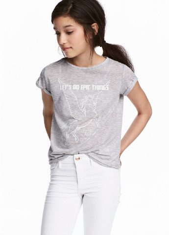 Светло-серая летняя футболка с коротким рукавом H&M