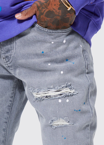 Серые демисезонные зауженные джинсы Boohoo