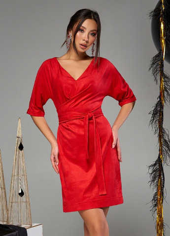 Красное повседневный оригинальное платье с неповторимым полуприталенным кроем Jadone Fashion