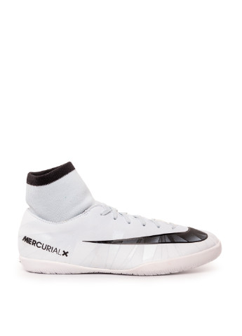 Белые футзалки Nike