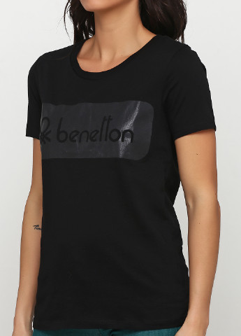 Черная летняя футболка United Colors of Benetton
