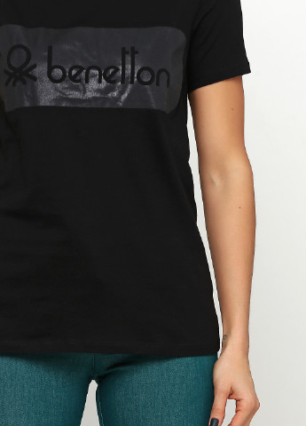 Черная летняя футболка United Colors of Benetton