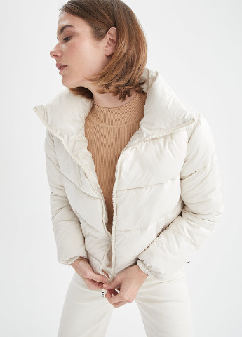 Светло-бежевая зимняя куртка DeFacto
