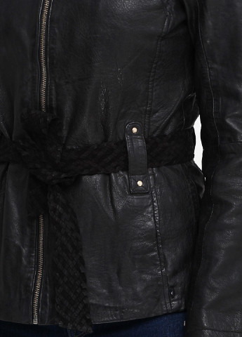 Чорна демісезонна куртка шкіряна Maze