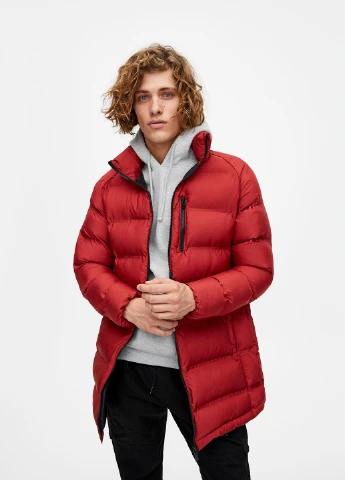 Червона демісезонна куртка Pull & Bear