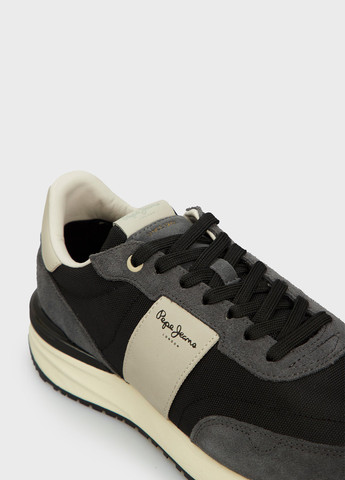 Черные всесезонные кроссовки Pepe Jeans
