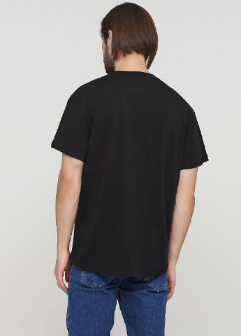 Черная футболка Terranova