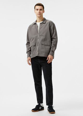 Серая демисезонная куртка UNITED4